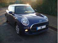 MINI ONE HATCHBACK